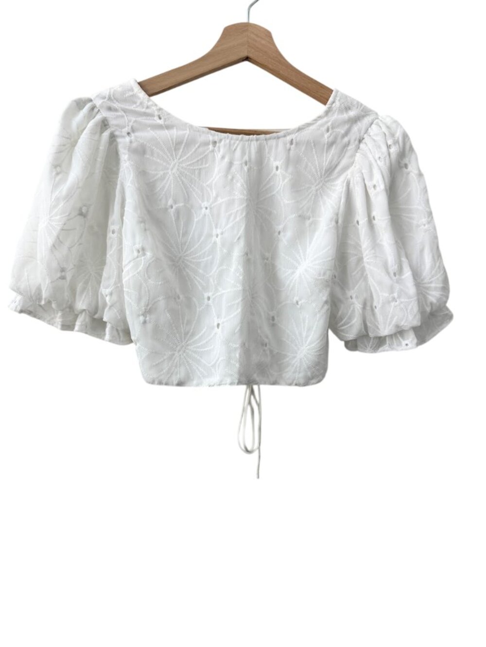 Mustard Seed White Floral Eyelet Crop Top Lace Up Back Size Small Boho - Picture 2 of 7